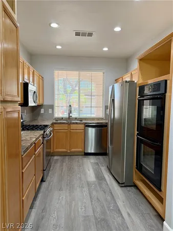 $2,100 | 10652 Angel Dreams Avenue, Las Vegas, NV 89144