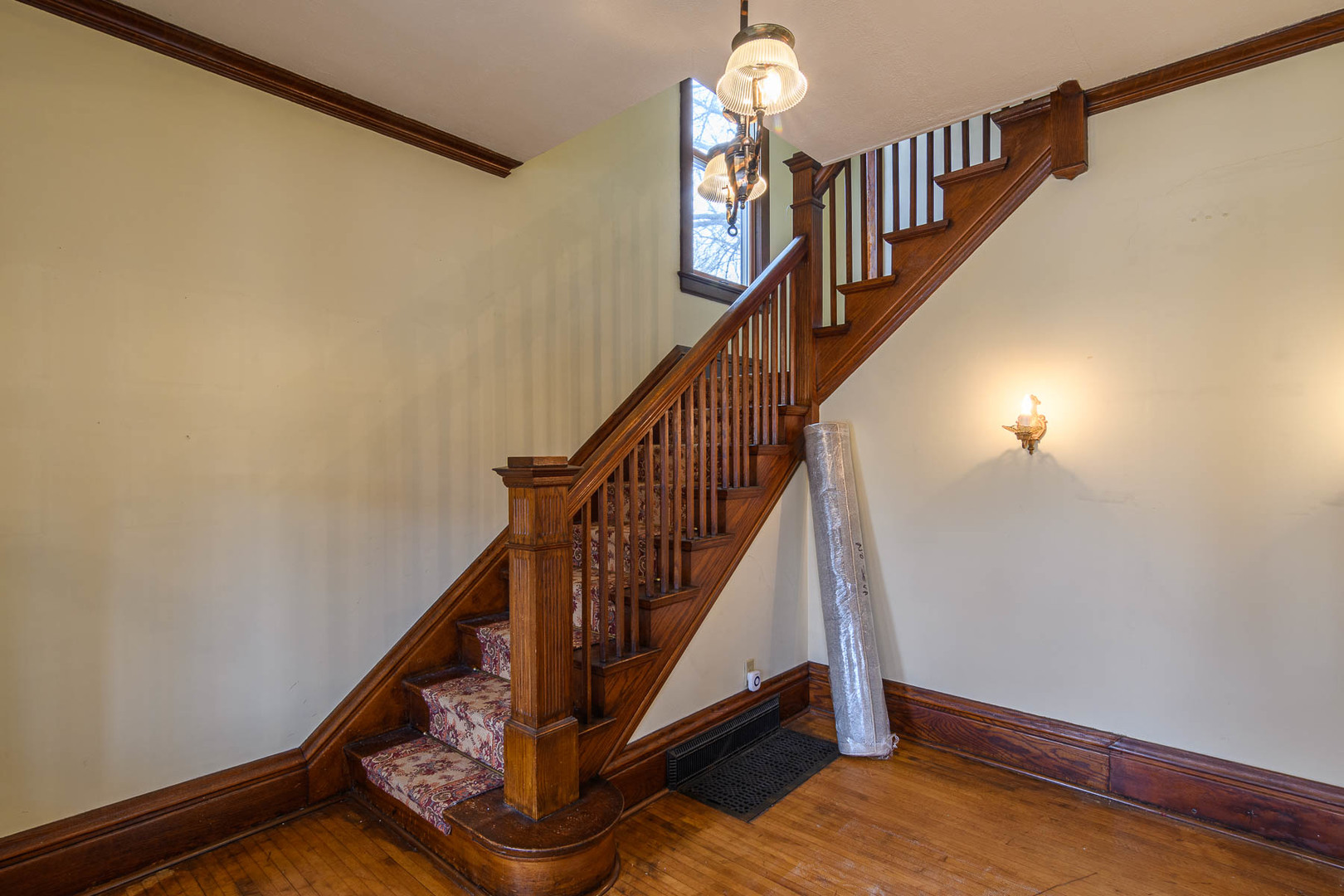 353 North Liberty Street Elgin, IL 60120 - Photo 13 of 24