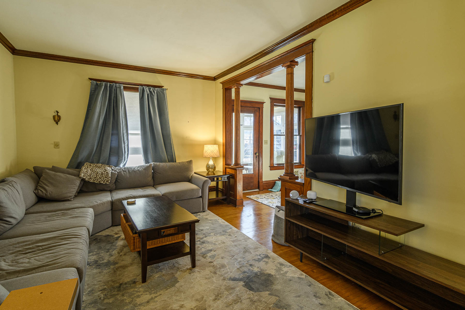 353 North Liberty Street Elgin, IL 60120 - Photo 5 of 24