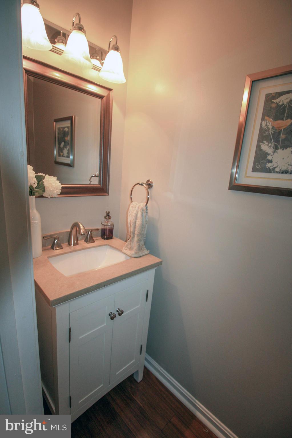 8102 Timberbrooke Road Baltimore, MD 21237 - Photo 14 of 30 Bath