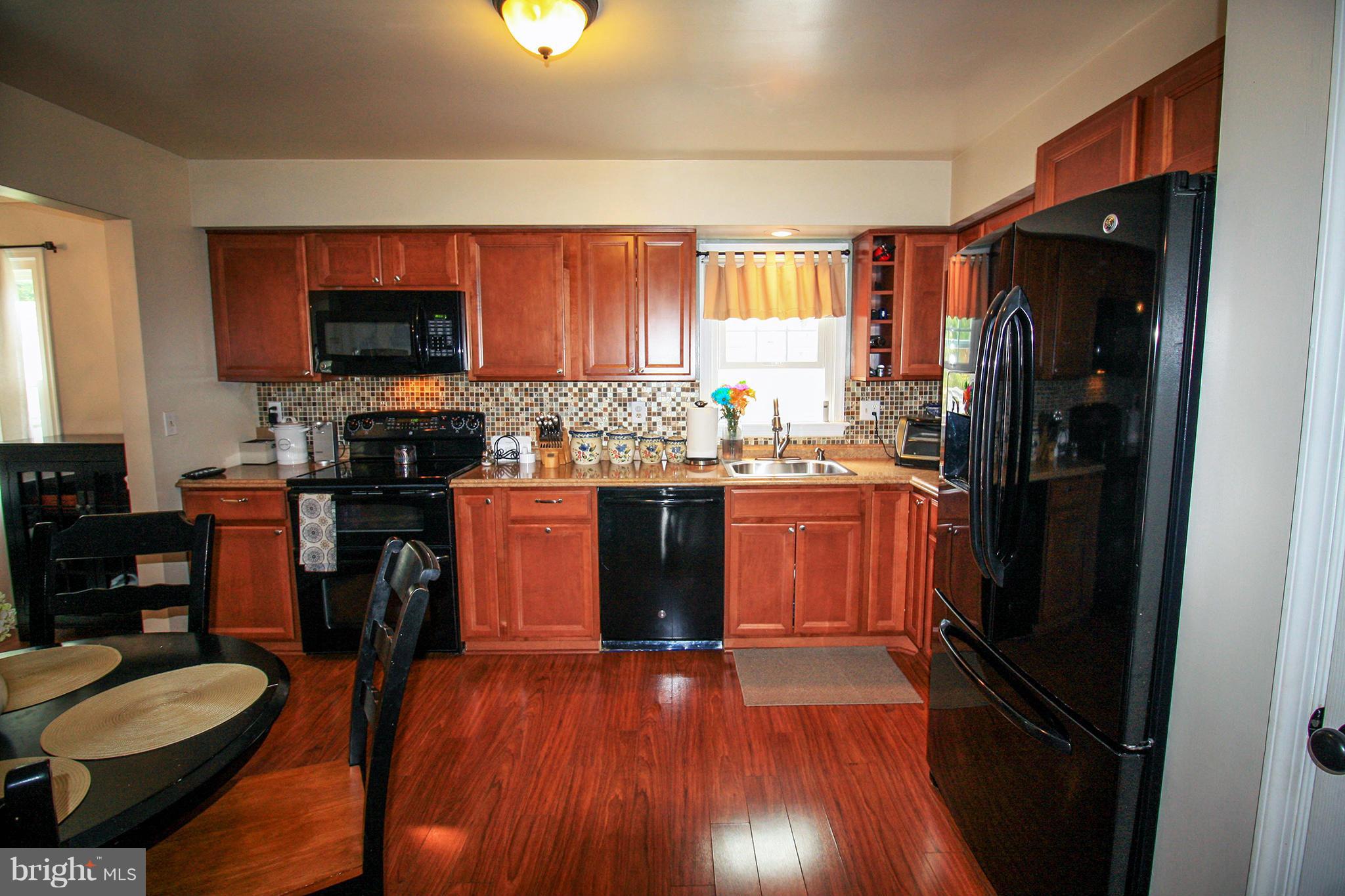8102 Timberbrooke Road Baltimore, MD 21237 - Photo 5 of 30 Kitchen