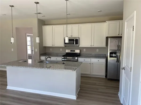 $2,100 | 6530 Bobwhite Trail, Cumming, GA 30028