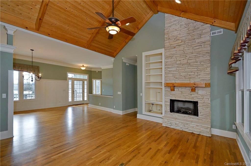 113 Camptown Road Brevard, NC 28712 - Photo 3 of 19 Gallery Image 3