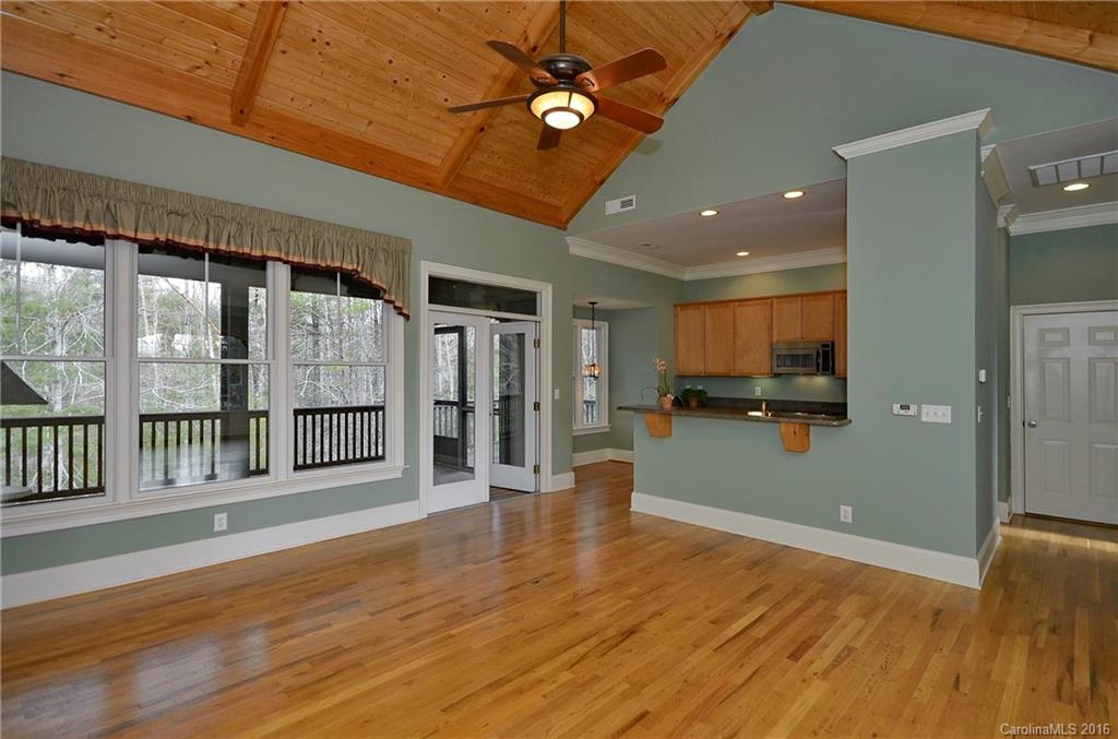 113 Camptown Road Brevard, NC 28712 - Photo 4 of 19 Gallery Image 4