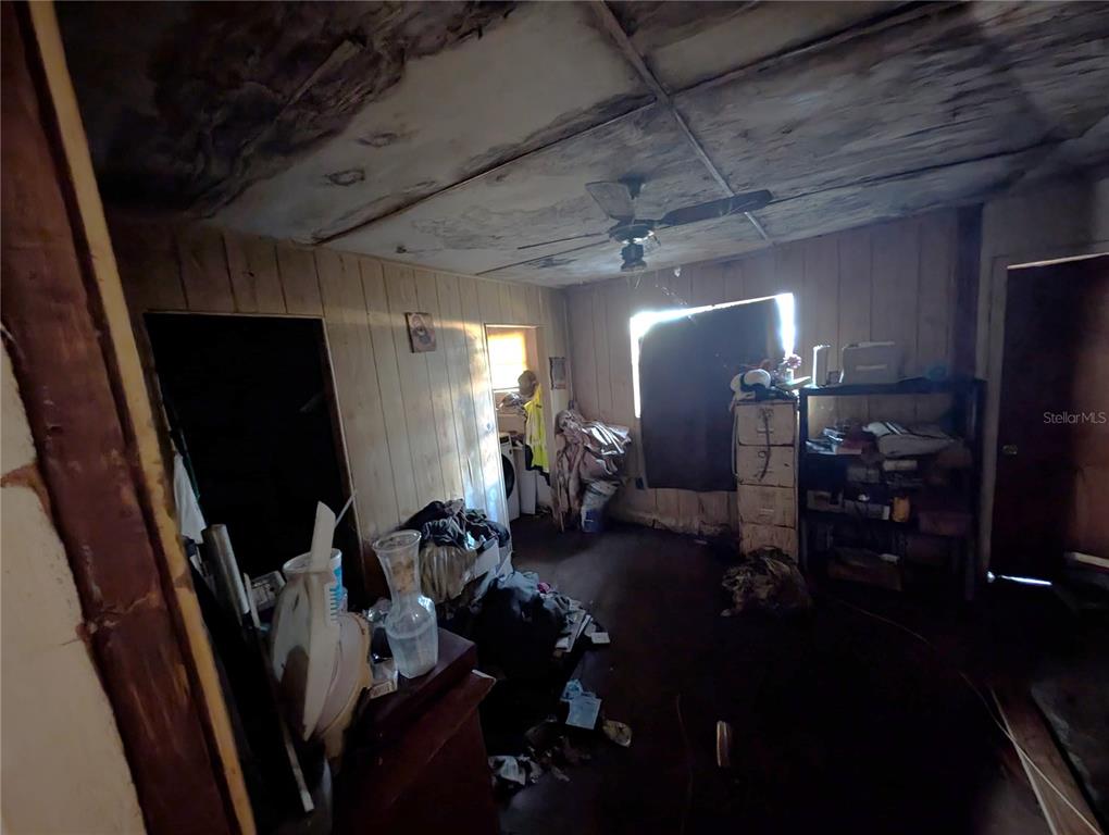 2516 Hebb Road Auburndale, FL 33823 - Photo 26 of 55 a view of a room with gym equipment