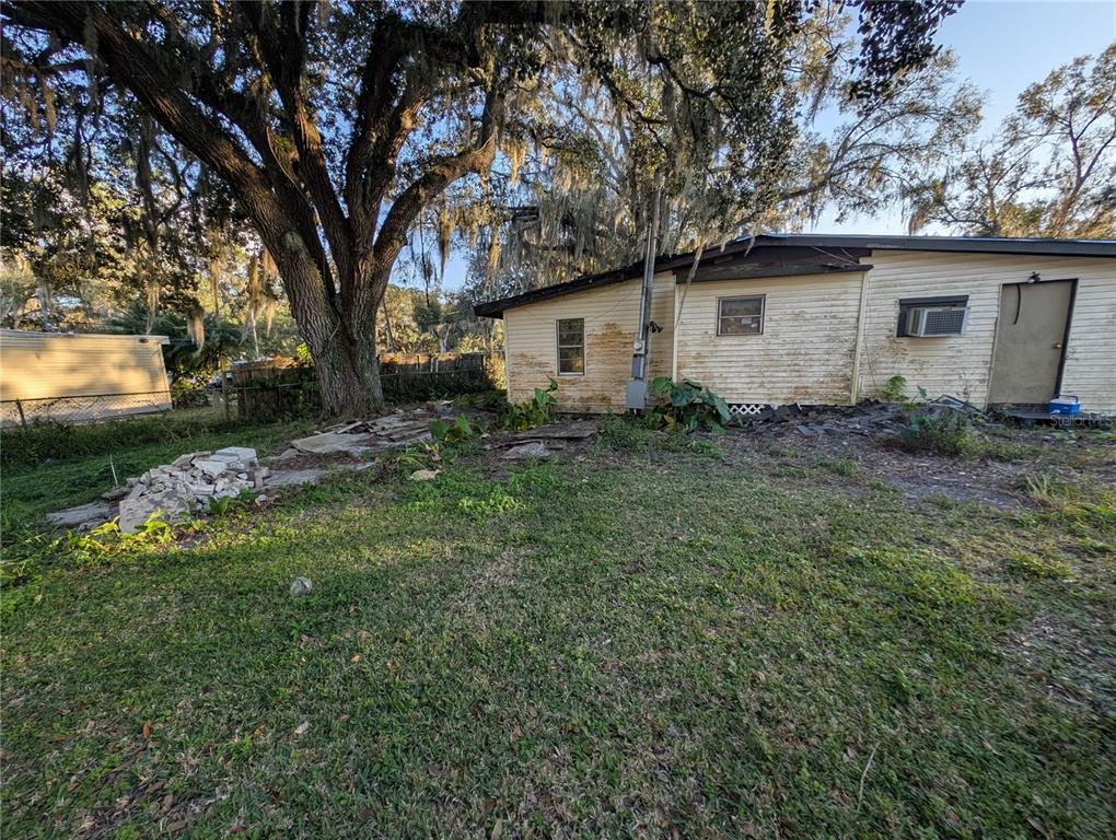 2516 Hebb Road Auburndale, FL 33823 - Photo 46 of 55 a view of outdoor space and yard
