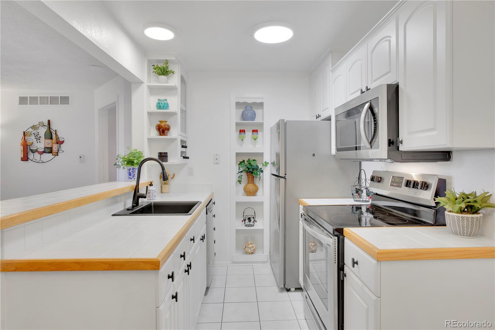 6705 South Field Street, Unit 802 Littleton, CO 80128 - Photo 10 of 15