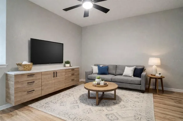 $525,000 | 814 Walkers Grove Lane, Winter Garden, FL 34787