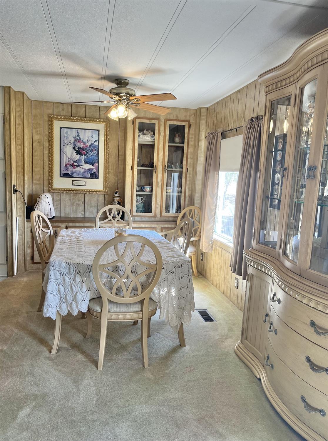 33188 George Smith Road Squaw Valley, CA 93675 - Photo 6 of 43 a dining room with furniture and window