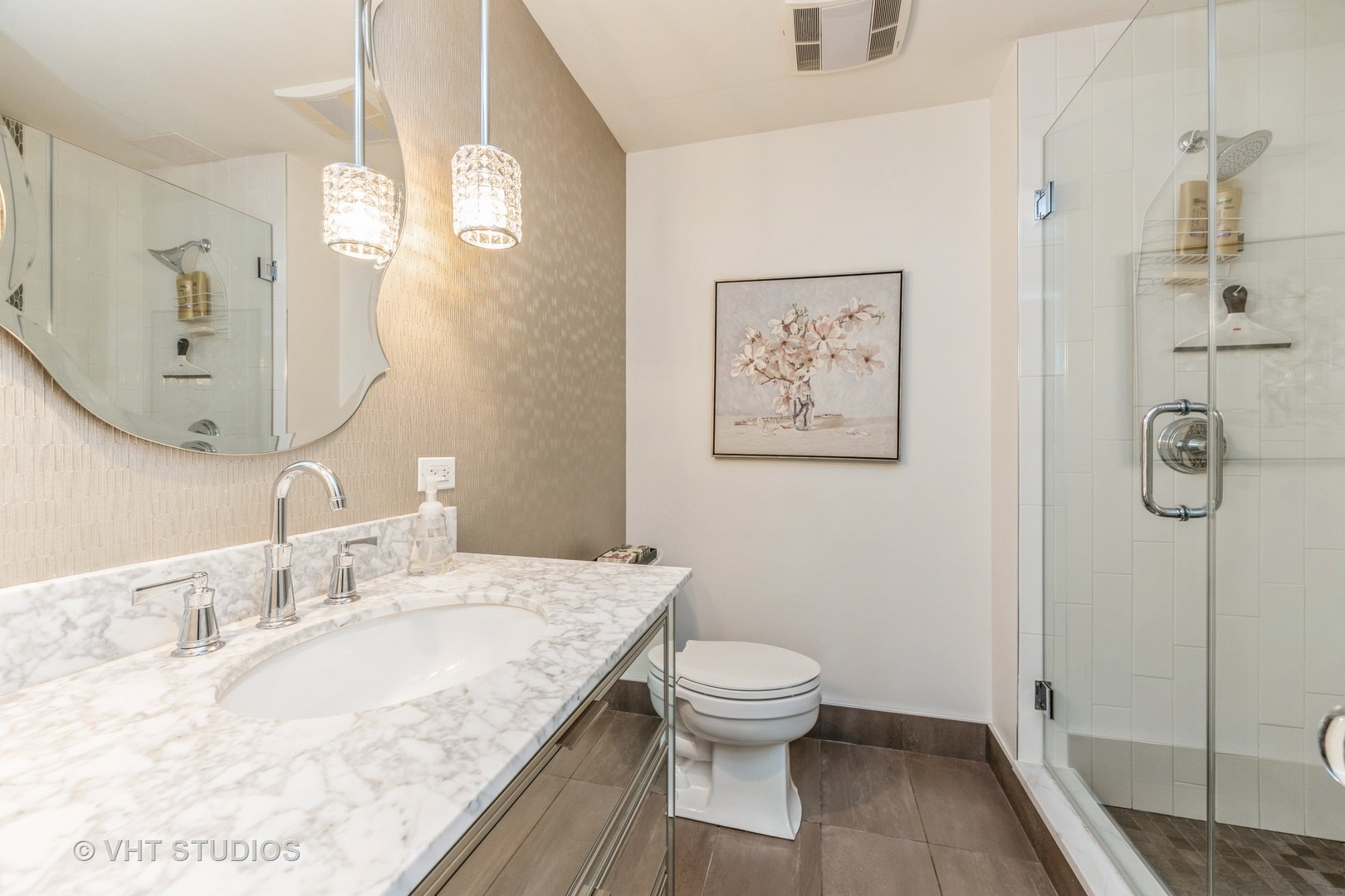 1409 Burr Oak Road, Unit 315A Hinsdale, IL 60521 - Photo 20 of 22 a bathroom with a granite countertop sink a toilet and a mirror