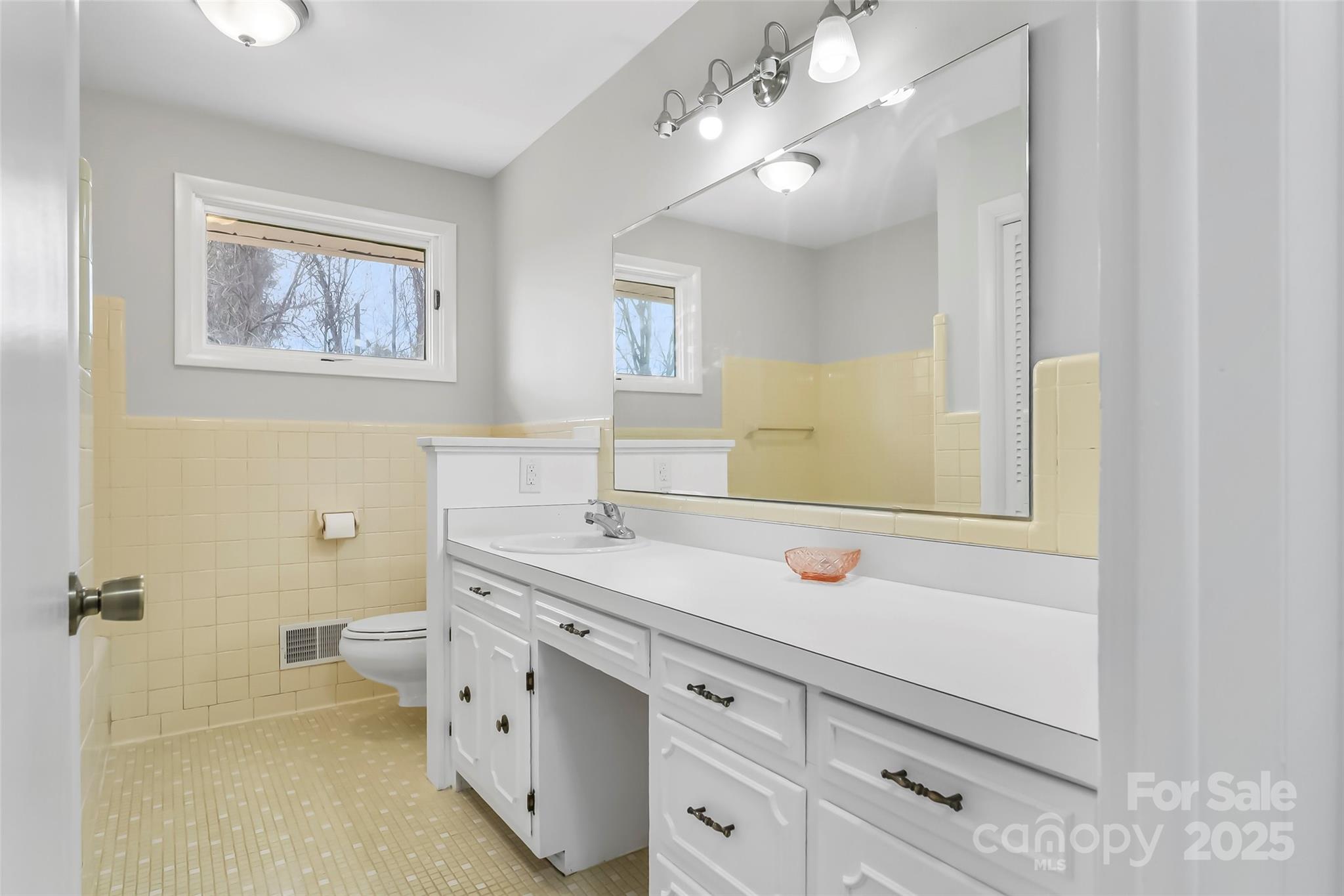 212 Shuping Street Morganton, NC 28655 - Photo 12 of 37