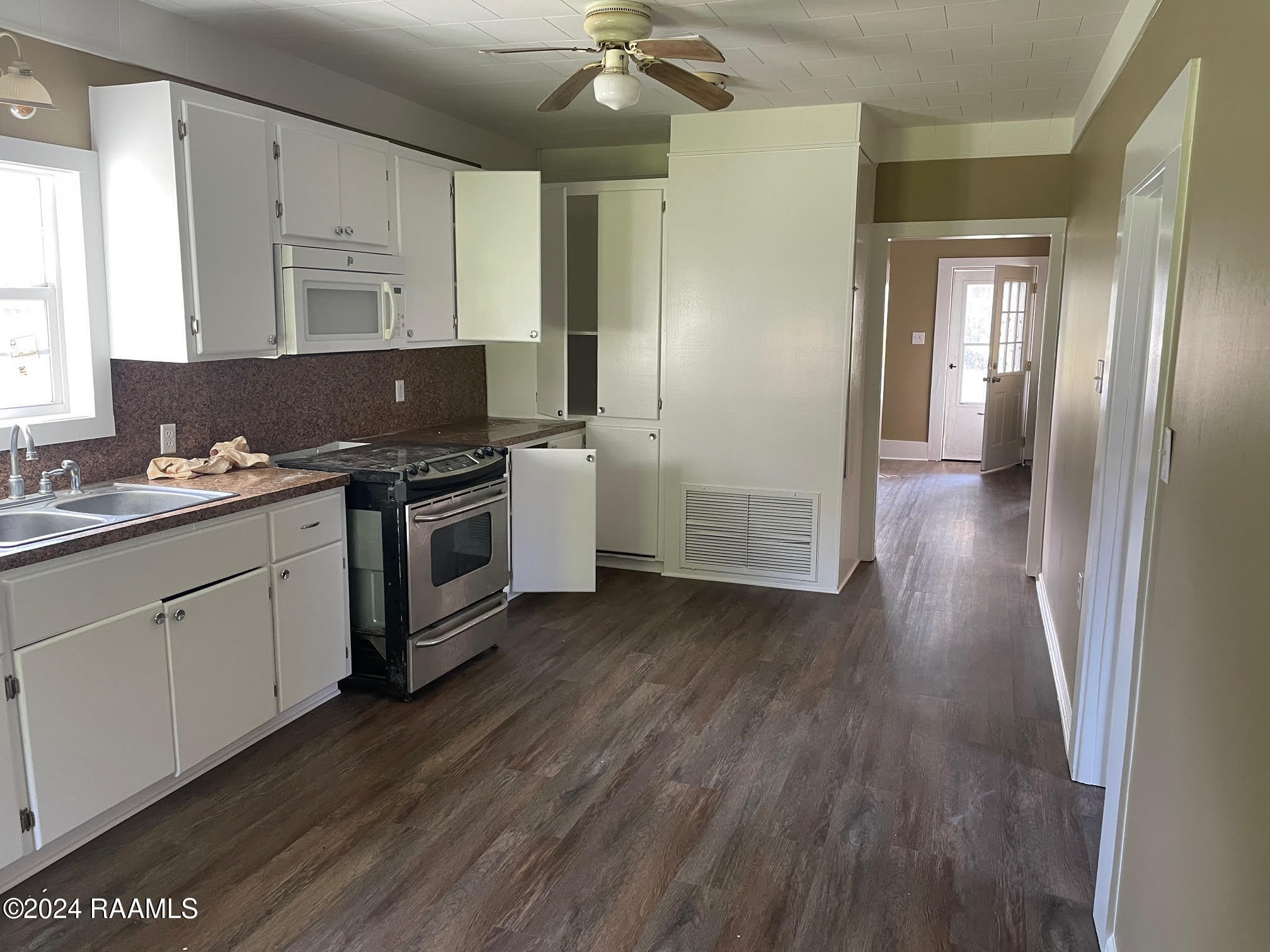 604 Lejeune Avenue Kaplan, LA 70548 - Photo 11 of 14 6