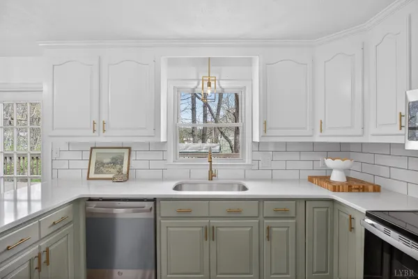 $329,000 | 42 Knoll Woods Drive, Rustburg, VA 24588