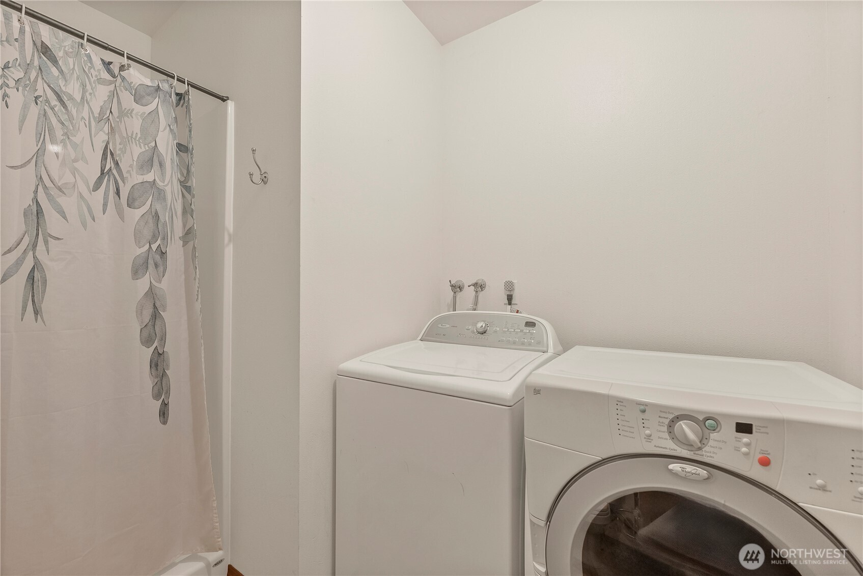 30 Northeast Pirates Den Road Belfair, WA 98528 - Photo 10 of 37