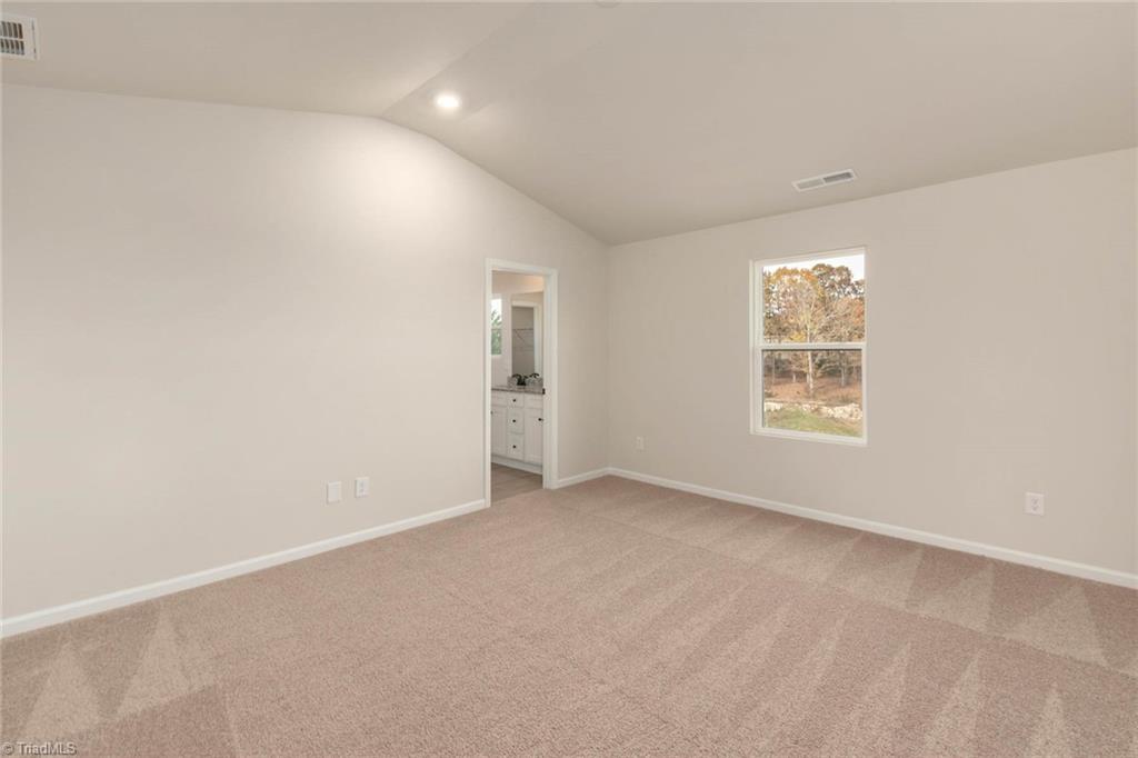 1058 Jonestown Road Winston-Salem, NC 27103 - Photo 4 of 22