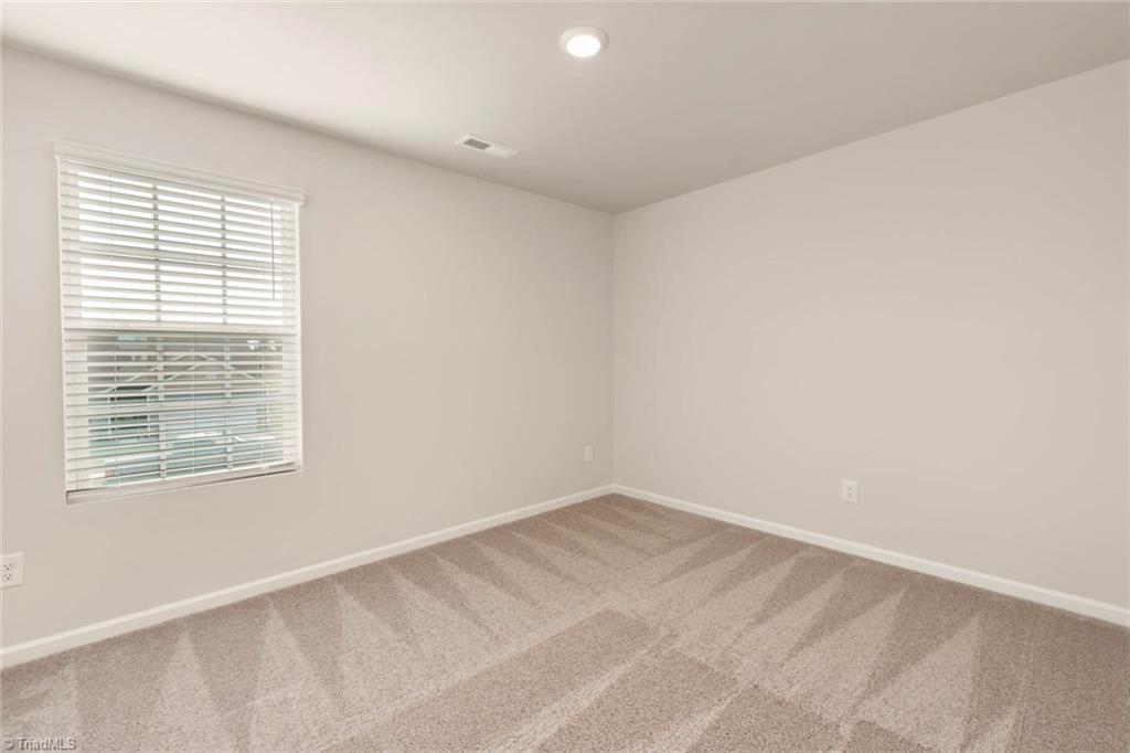 1058 Jonestown Road Winston-Salem, NC 27103 - Photo 8 of 22