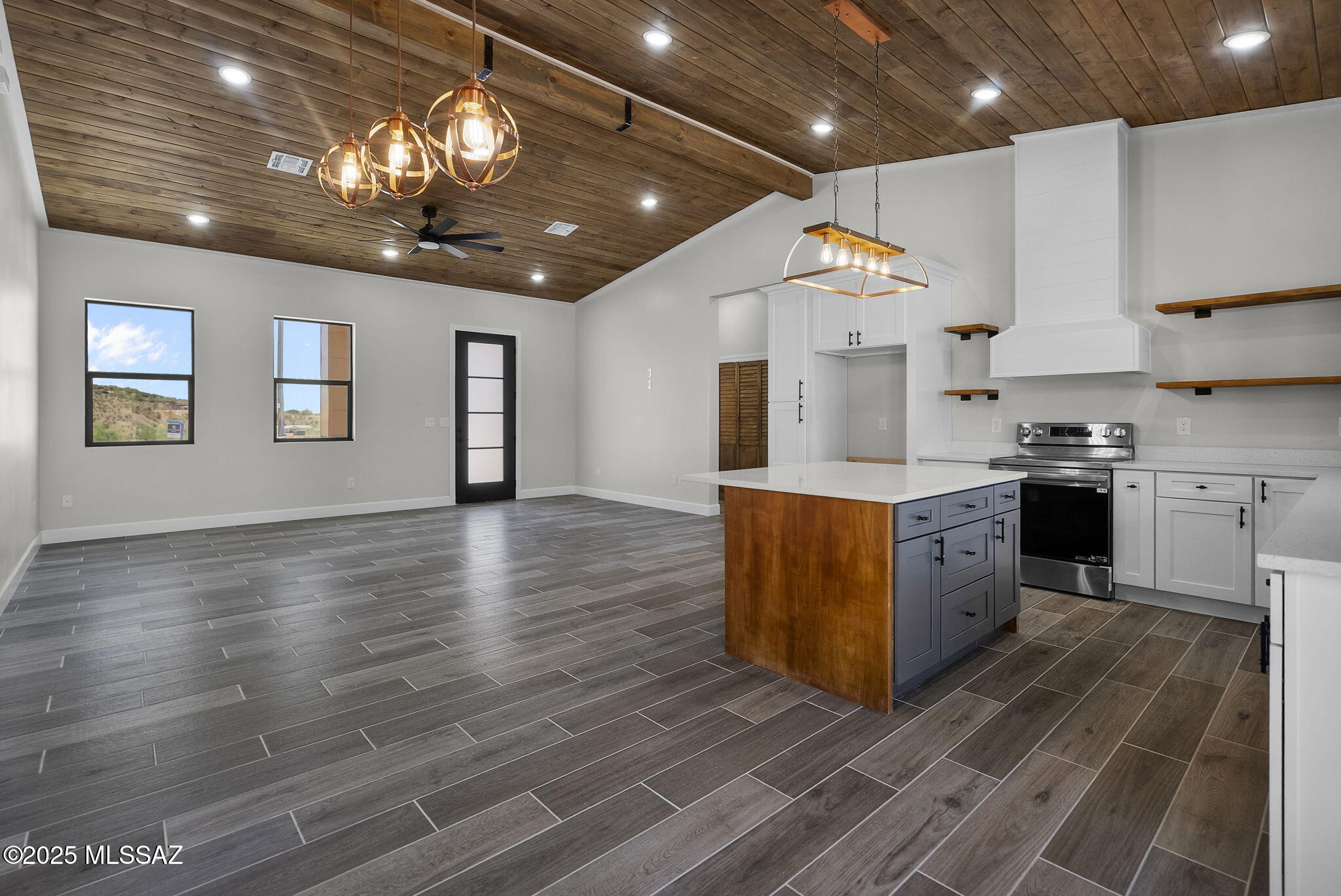 302 Camino Arenosa Rio Rico, AZ 85648 - Photo 5 of 20