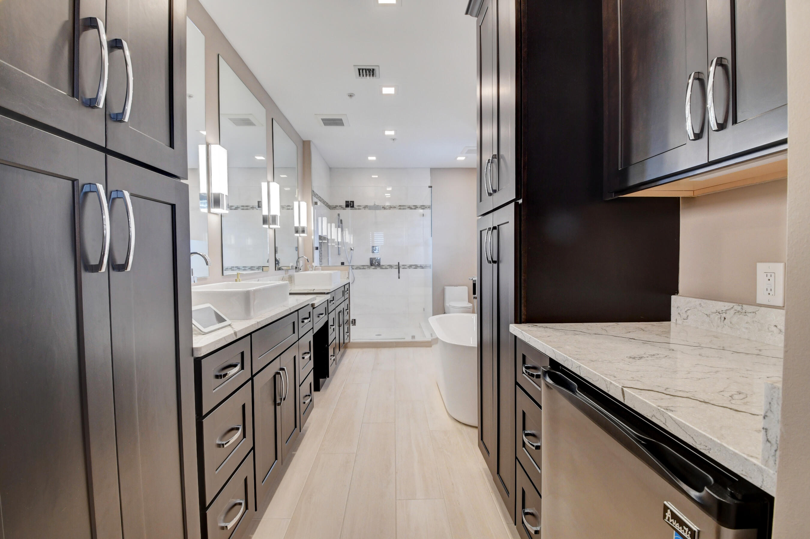 150 Northeast 6th Avenue, Unit R Delray Beach, FL 33483 - Photo 36 of 61 DSC_9805_6_7_8_9