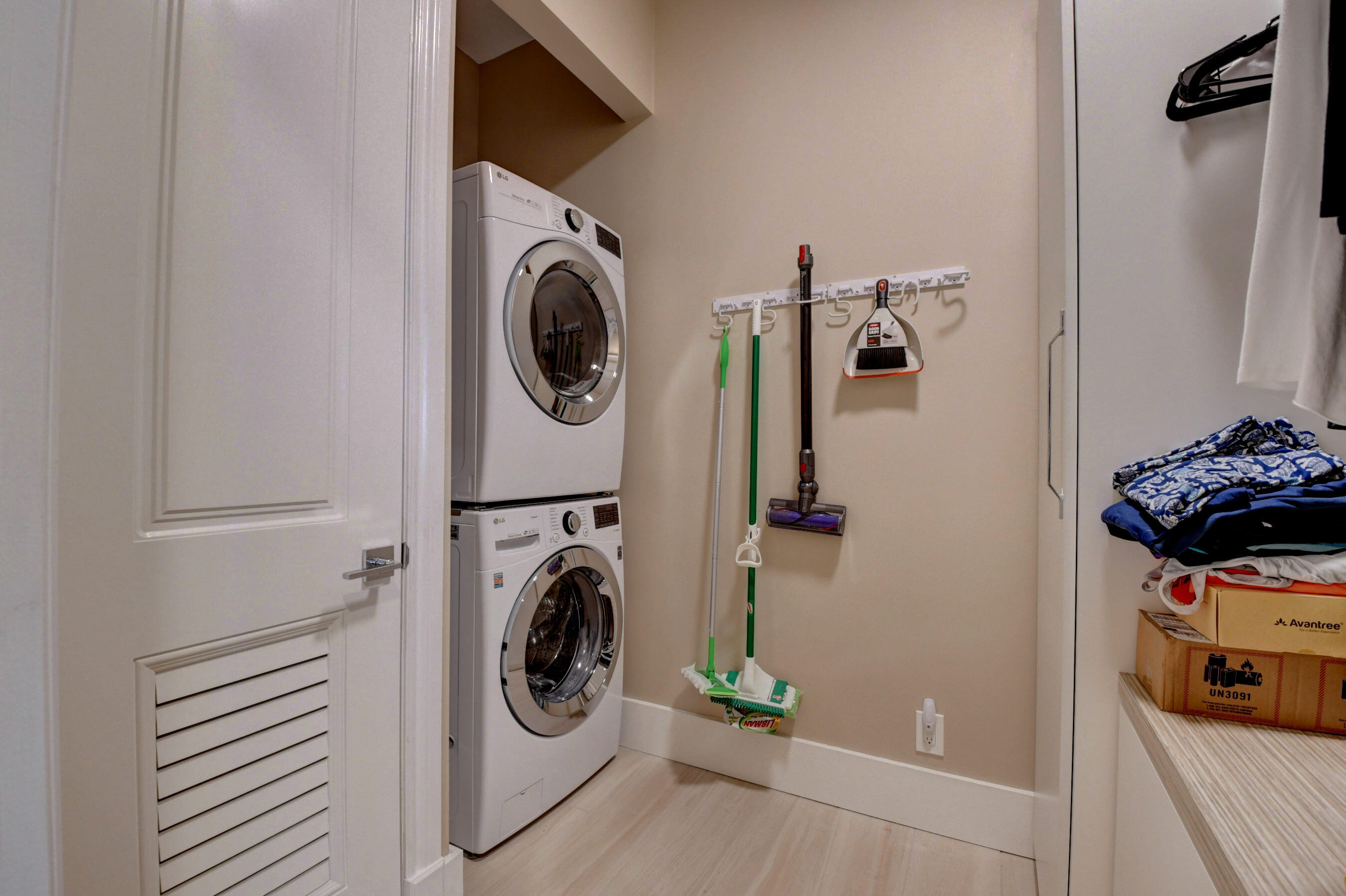 150 Northeast 6th Avenue, Unit R Delray Beach, FL 33483 - Photo 47 of 61 DSC_9875_6_7_8_9