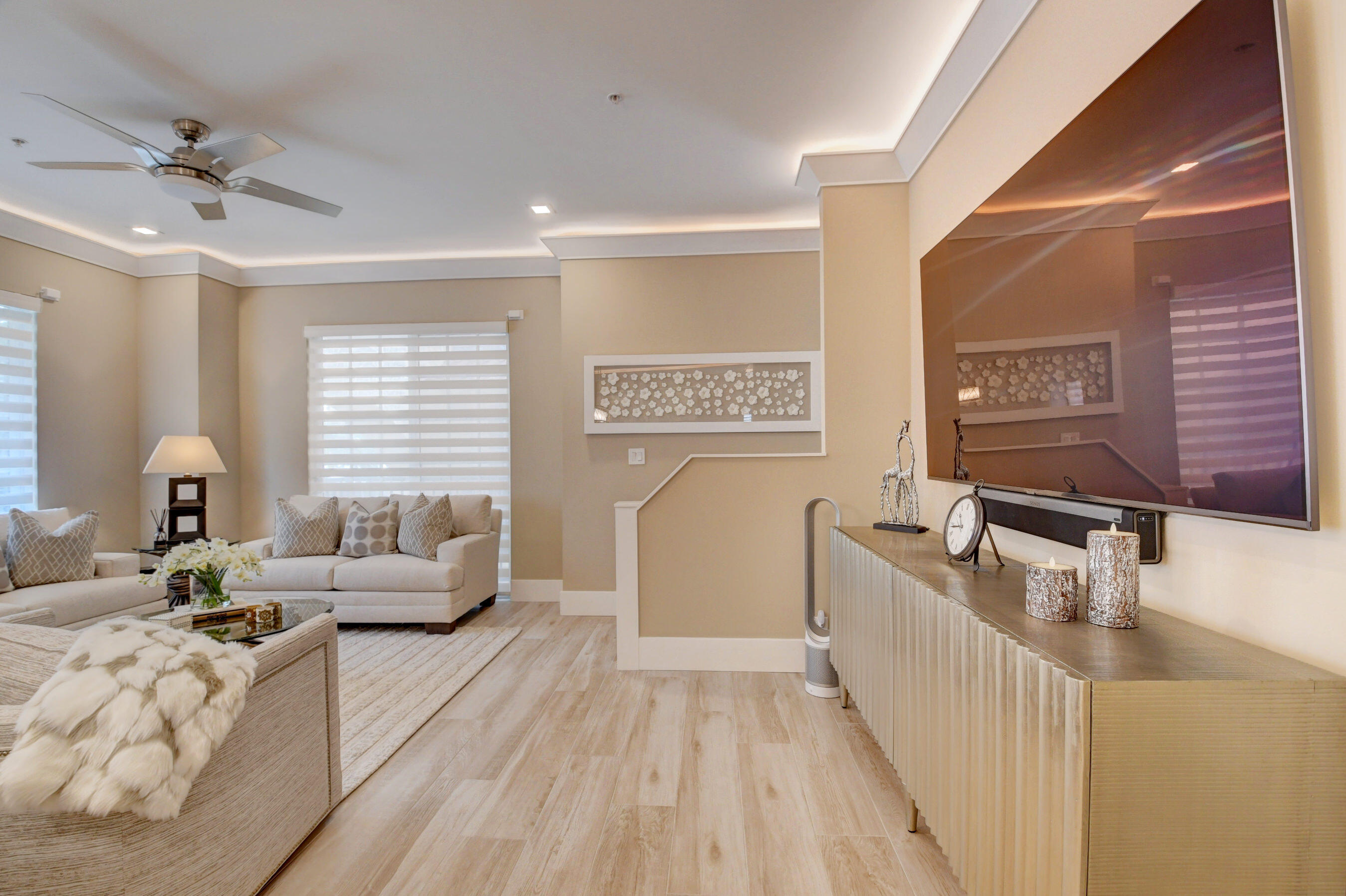 150 Northeast 6th Avenue, Unit R Delray Beach, FL 33483 - Photo 9 of 61 DSC_9665_6_7_8_9
