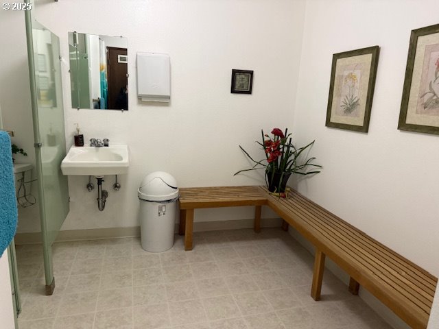 950 Evergreen Road, Unit 227 Woodburn, OR 97071 - Photo 12 of 25