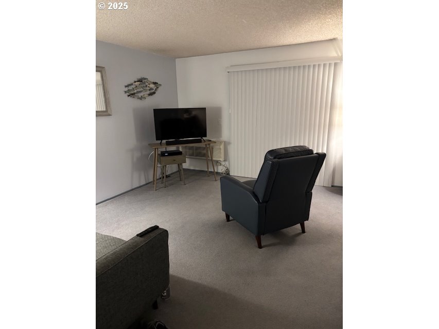 950 Evergreen Road, Unit 227 Woodburn, OR 97071 - Photo 3 of 25