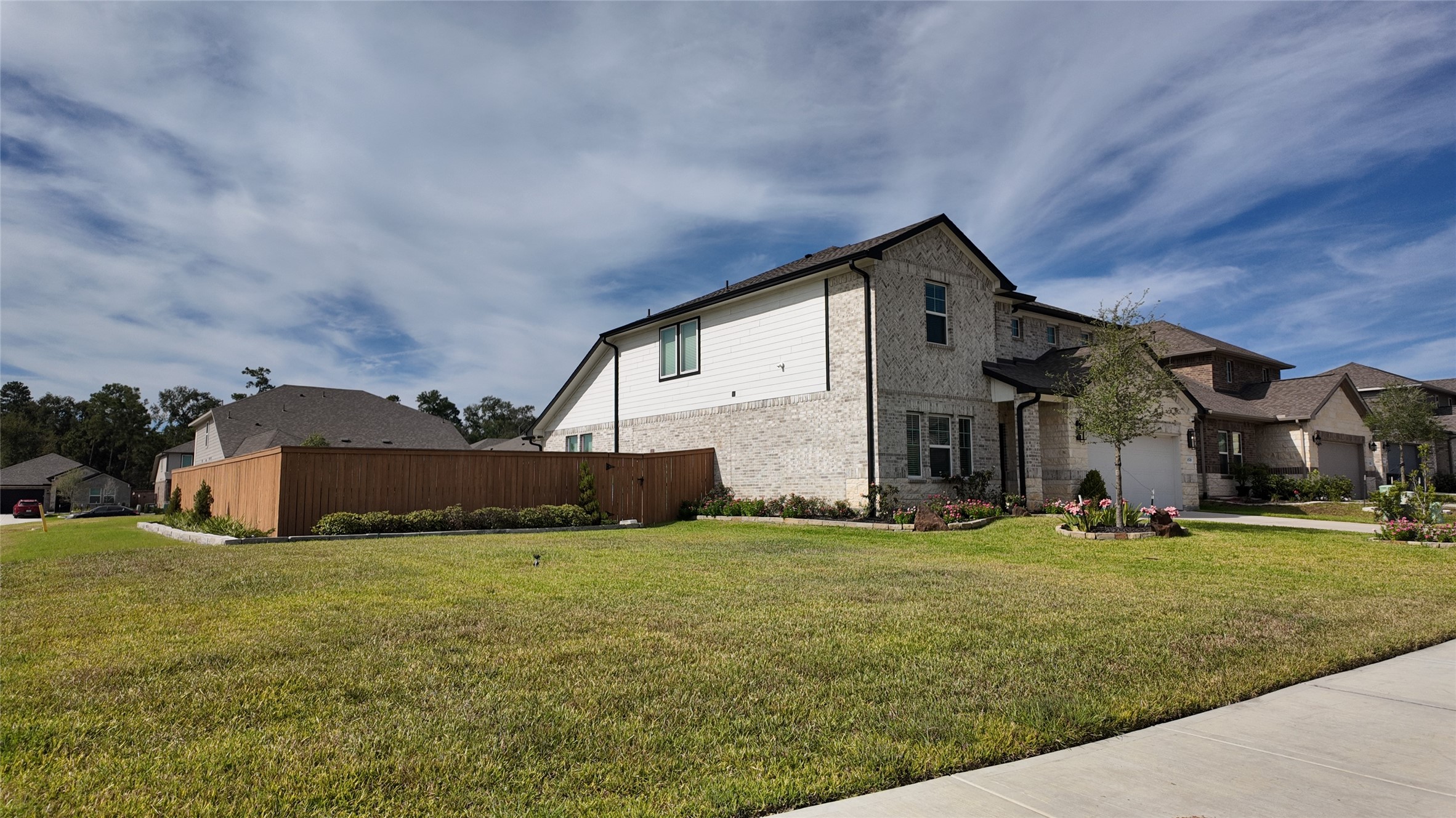 1578 King Rnch Road Conroe, TX 77301 - Photo 2 of 25 Gallery Image 2