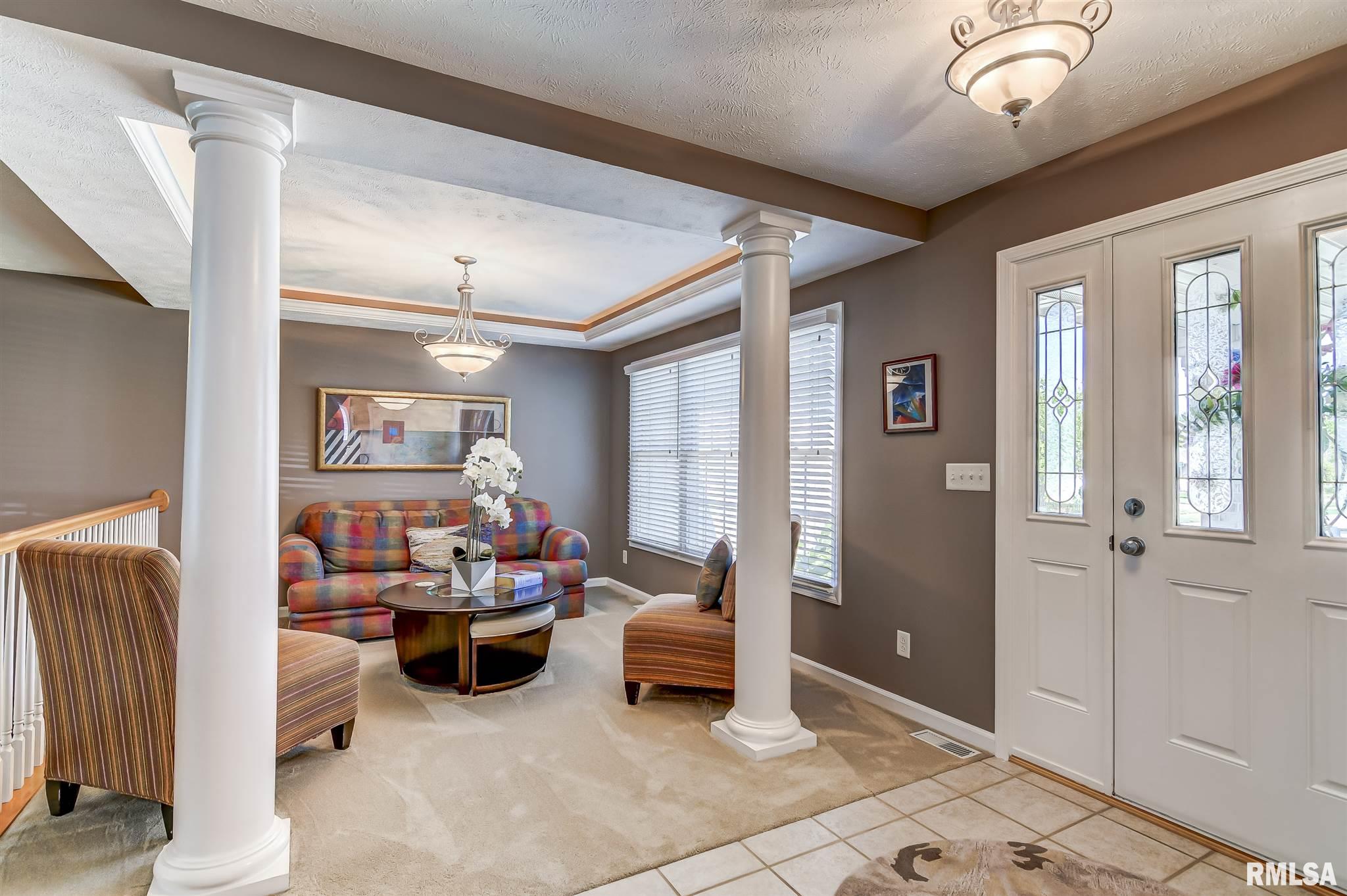 4540 Longfellow Drive Springfield, IL 62711 - Photo 9 of 47