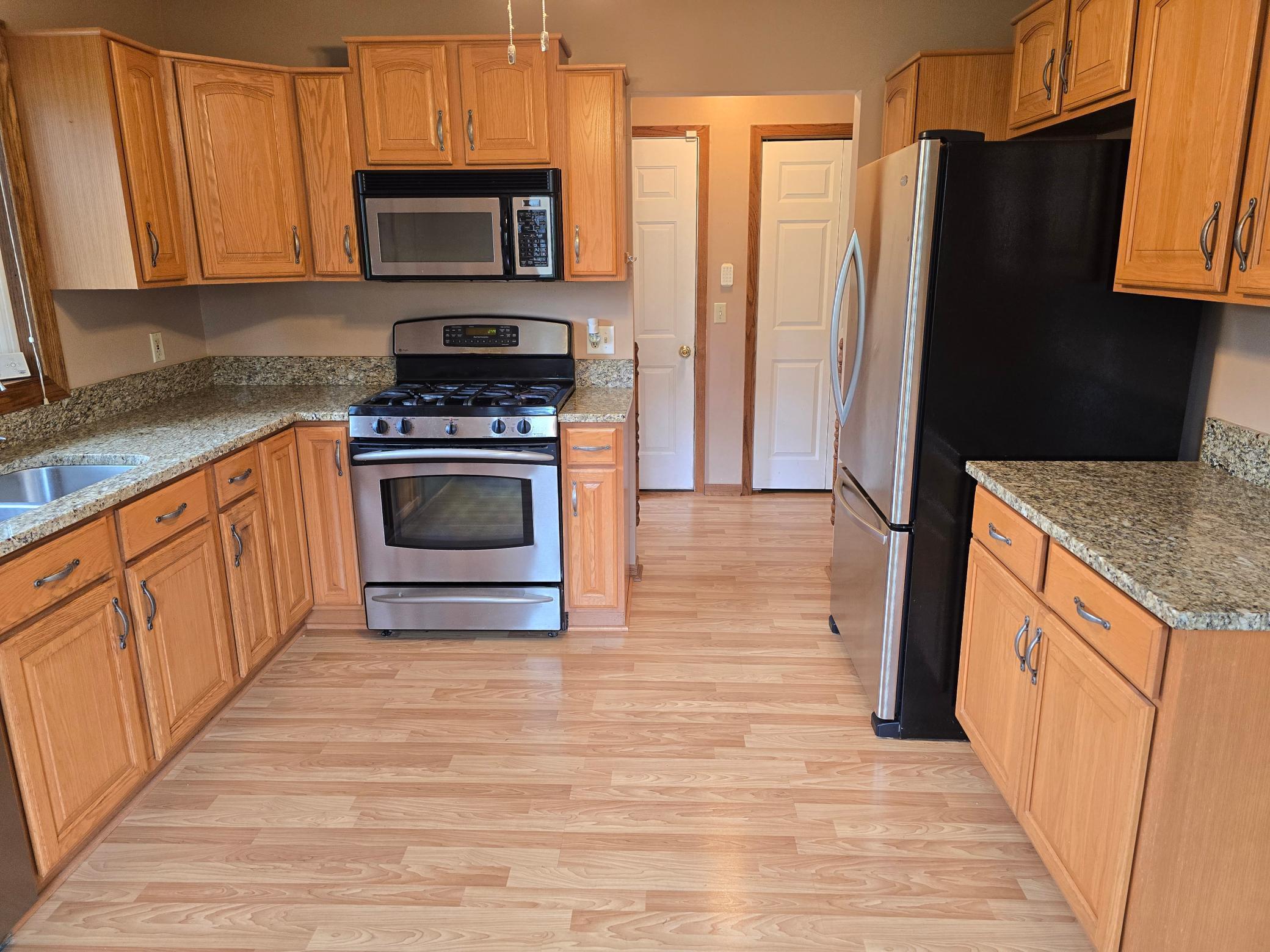 1830 Walnut Lane Eagan, MN 55122 - Photo 12 of 38