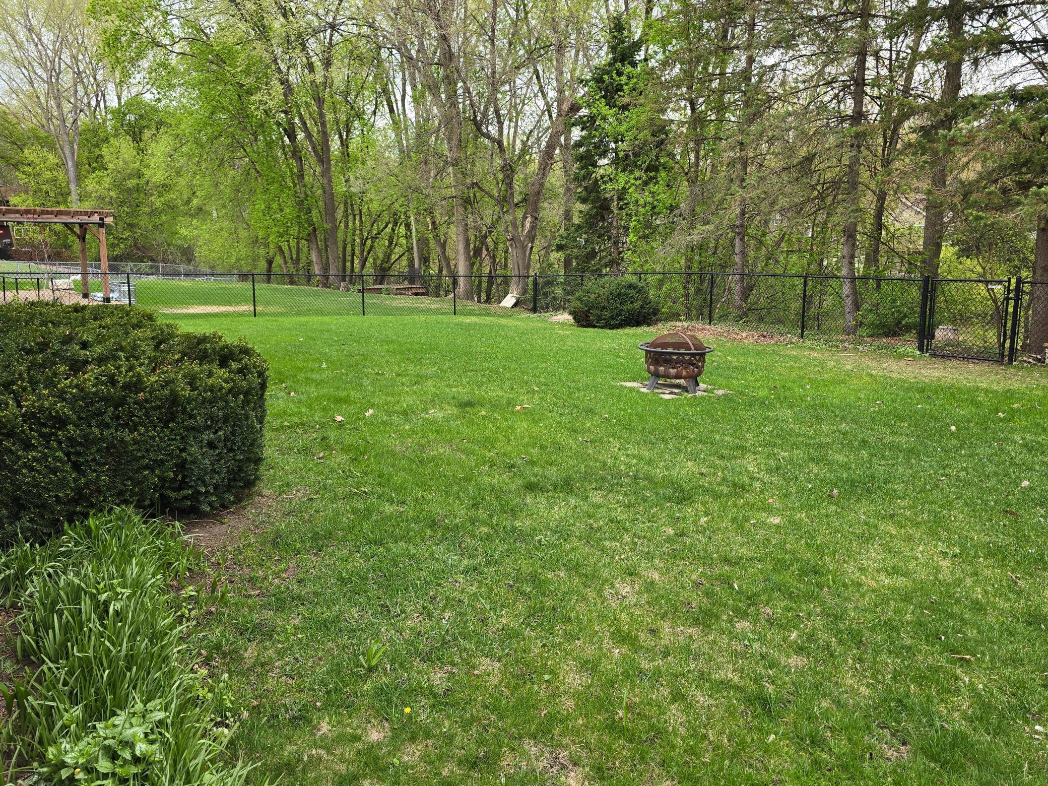 1830 Walnut Lane Eagan, MN 55122 - Photo 5 of 38