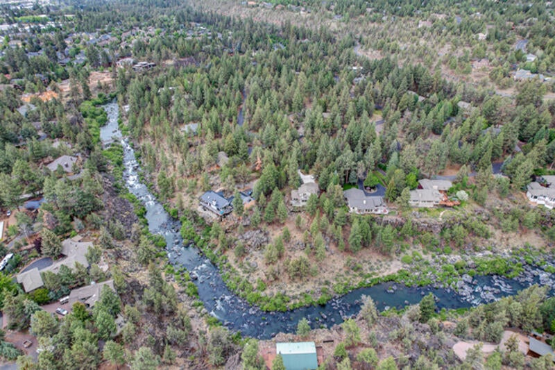 4070 Northwest Lower Village Road Bend, OR 97703 - Photo 26 of 29 4070 NW Lower Village Rd-26