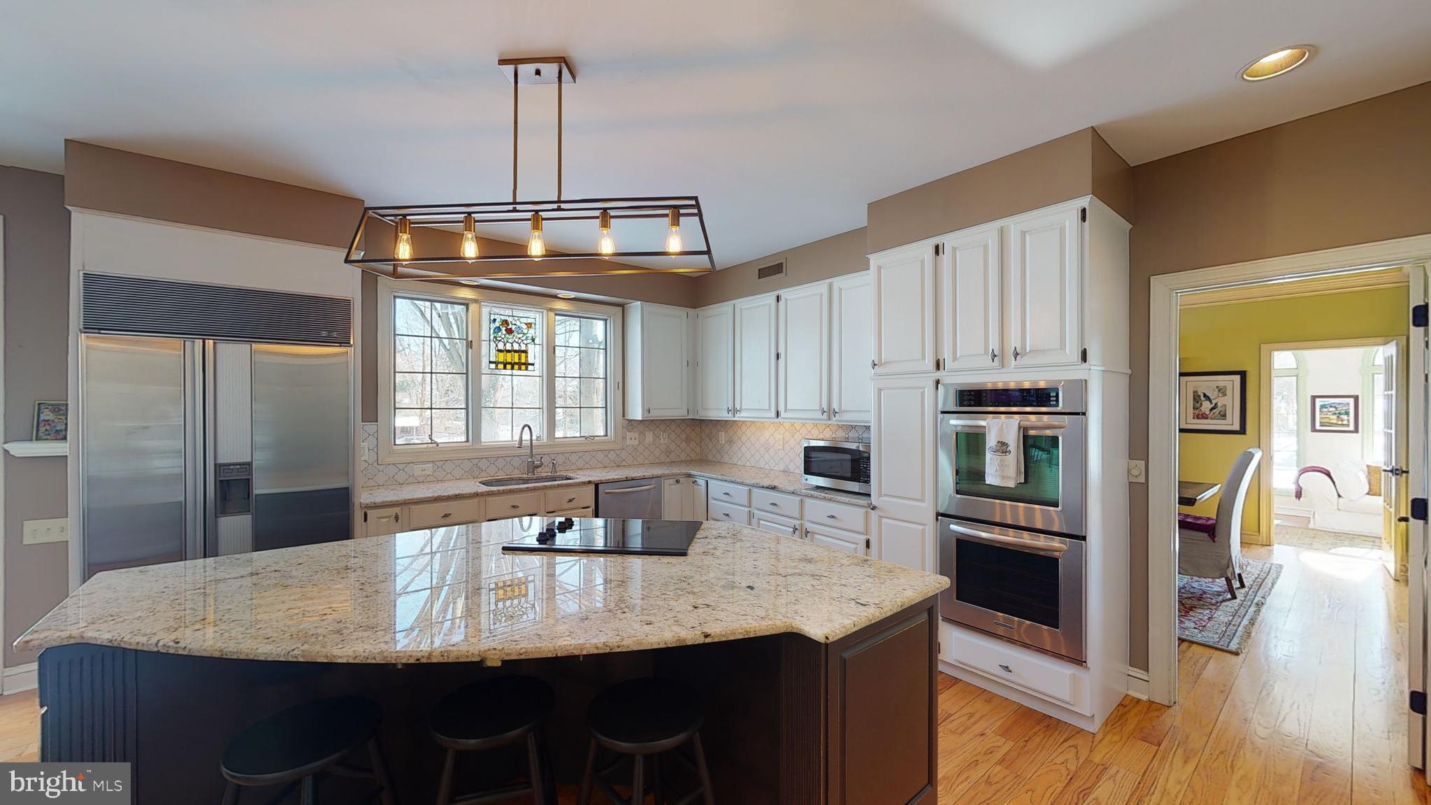 3985 Ruckman Way Doylestown, PA 18902 - Photo 13 of 51 Breakfast, snack or coffee at the island