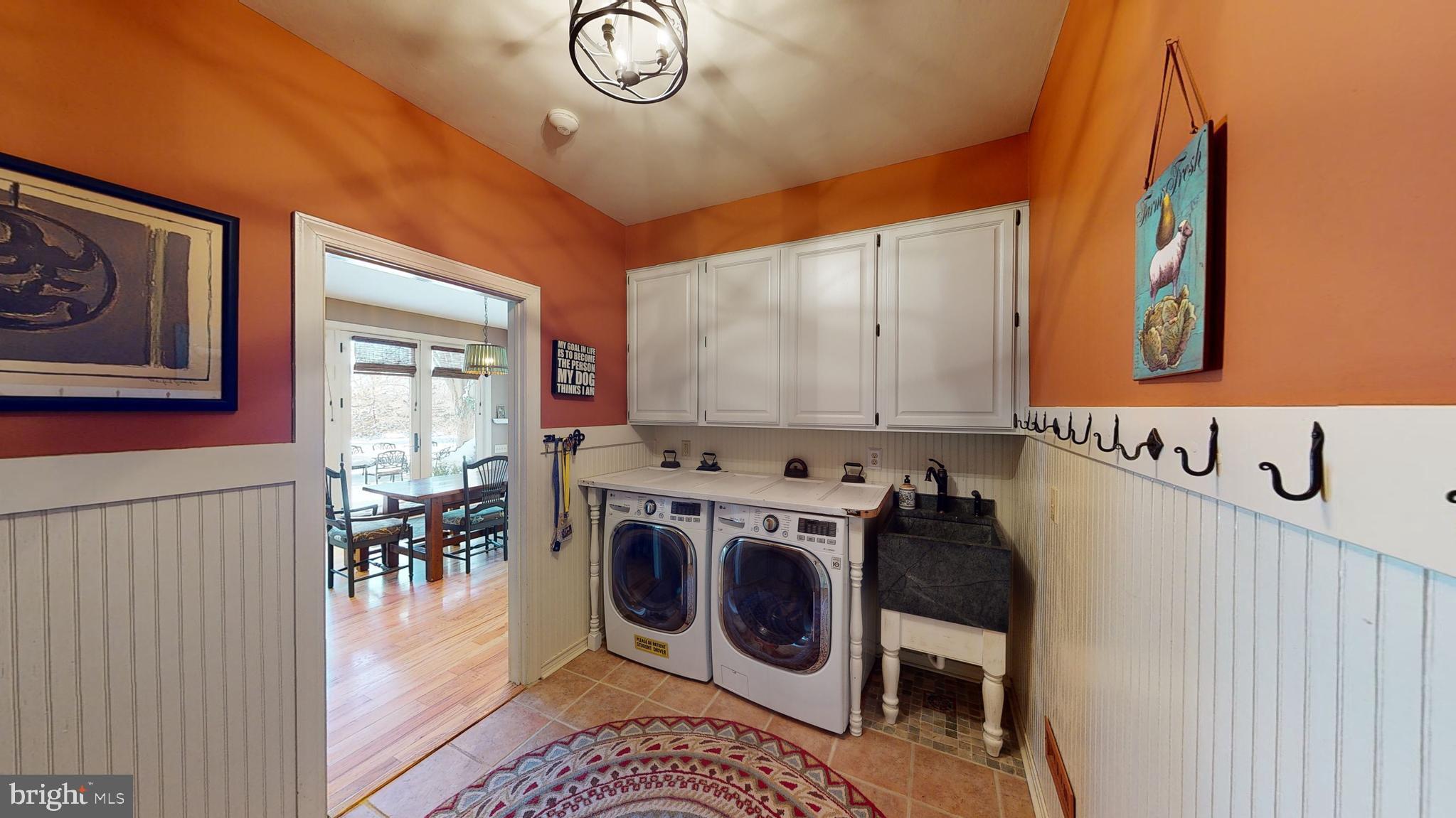 3985 Ruckman Way Doylestown, PA 18902 - Photo 23 of 51 Laundry/mud room off kitchen