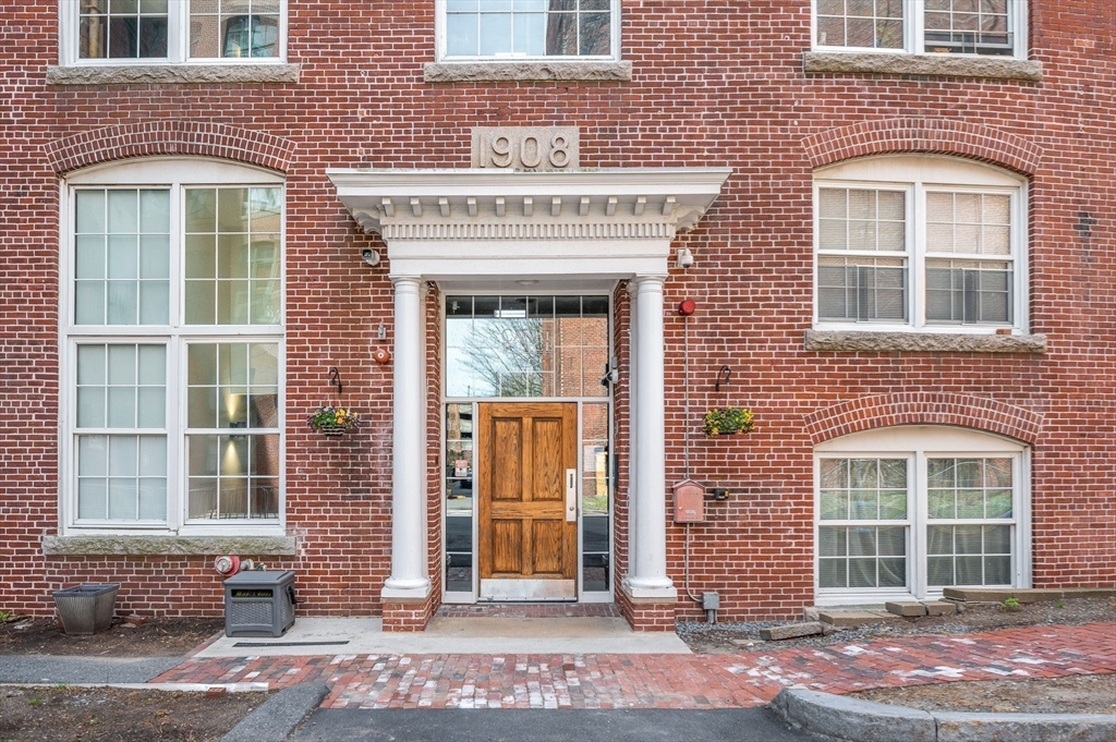 200 Market Street, Unit 3211 Lowell, MA 01852 - Photo 19 of 23