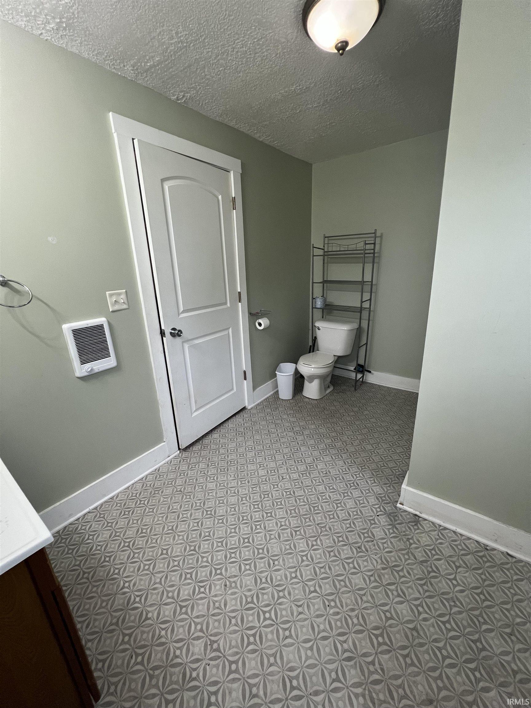 712 East Water Street Portland, IN 47371 - Photo 13 of 20