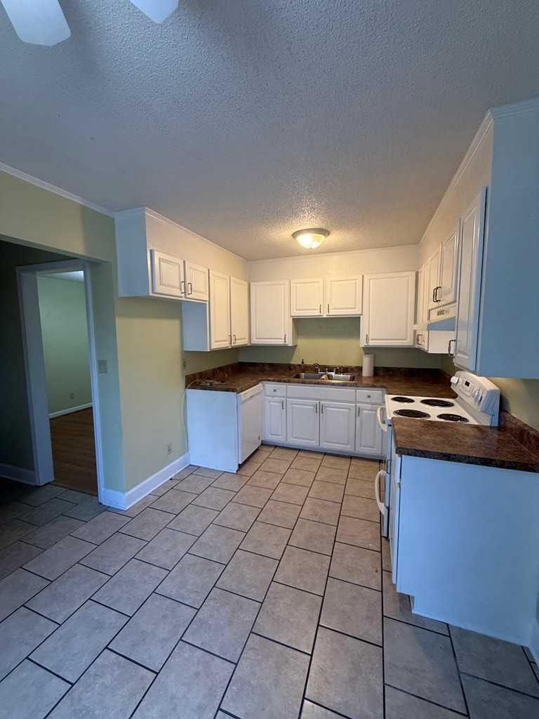 2257 Garrison Street Sumter, SC 29154 - Photo 6 of 29 Gallery Image 6