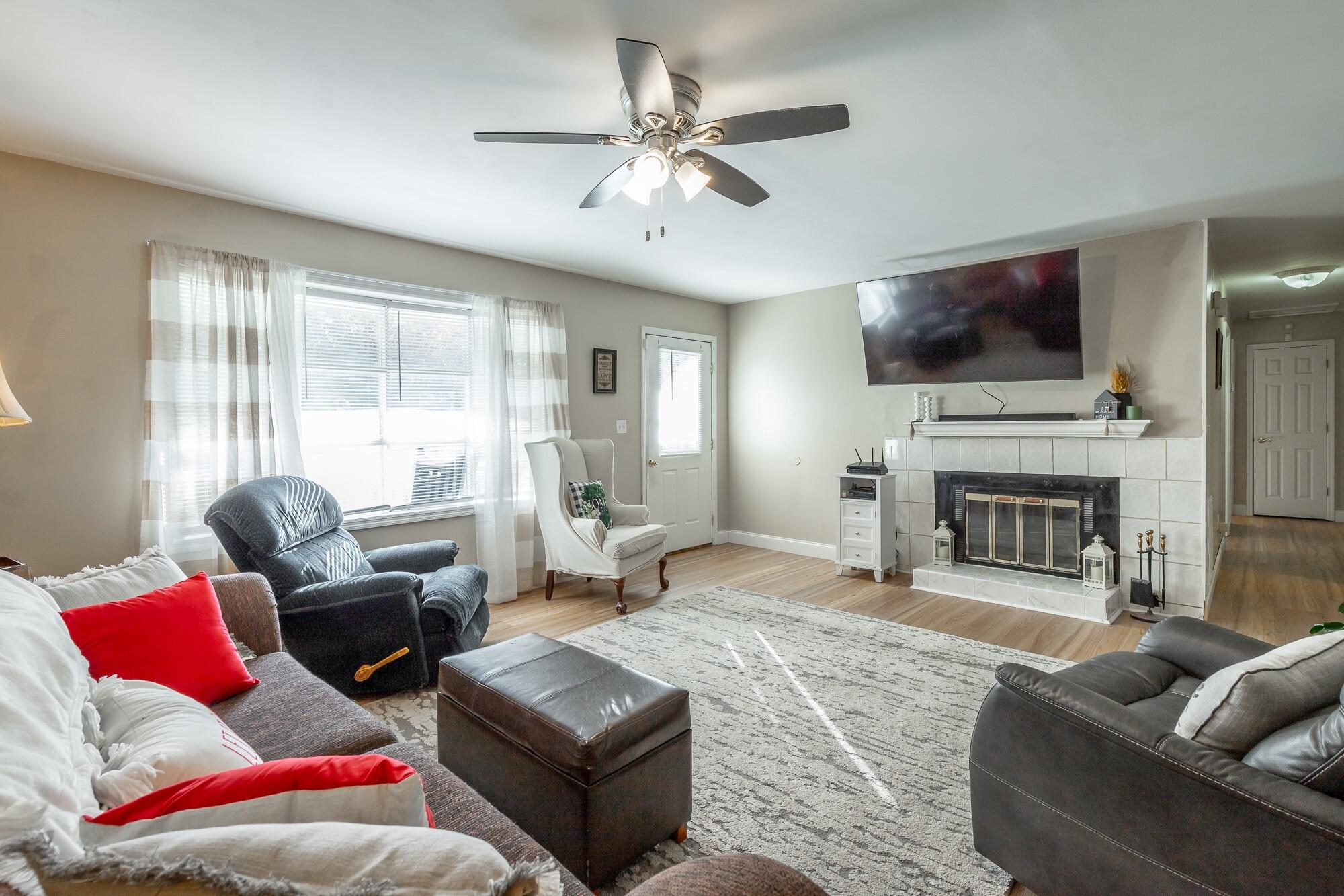 207 Smoketree Circle Ringgold, GA 30736 - Photo 13 of 31 207 Smoketree Circle HD-32