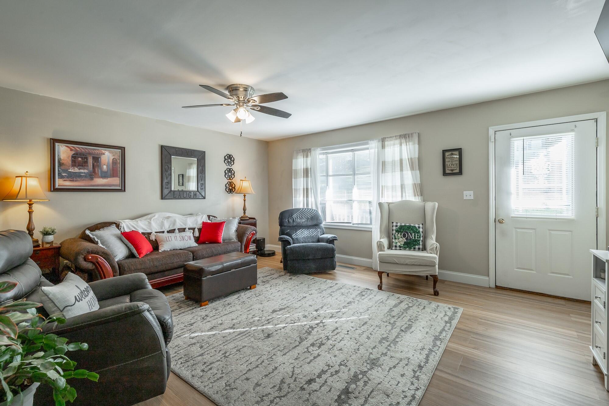 207 Smoketree Circle Ringgold, GA 30736 - Photo 14 of 31 207 Smoketree Circle HD-34