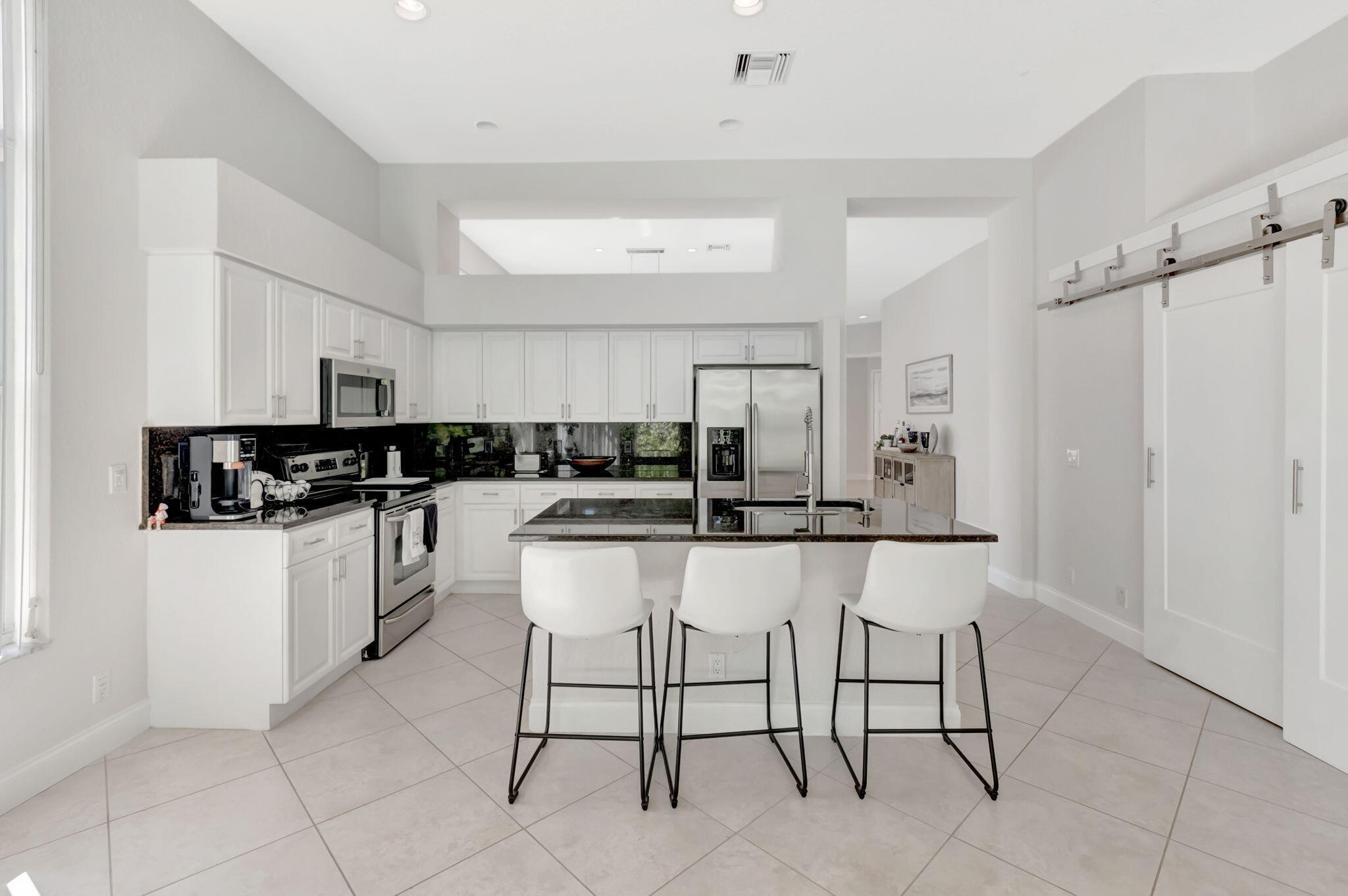 6666 Northwest 23rd Terrace Boca Raton, FL 33496 - Photo 12 of 43 20250304072301896215000000-o