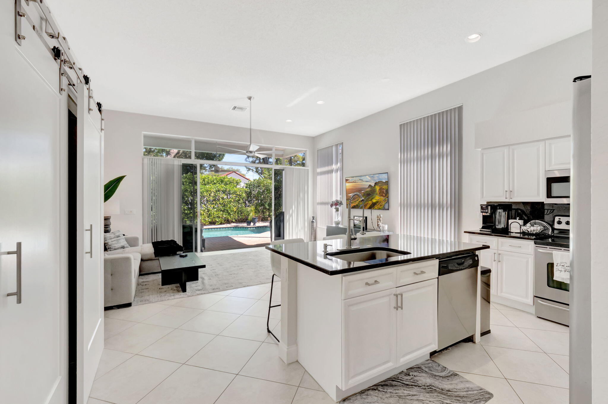 6666 Northwest 23rd Terrace Boca Raton, FL 33496 - Photo 9 of 43 20250304072259174963000000-o