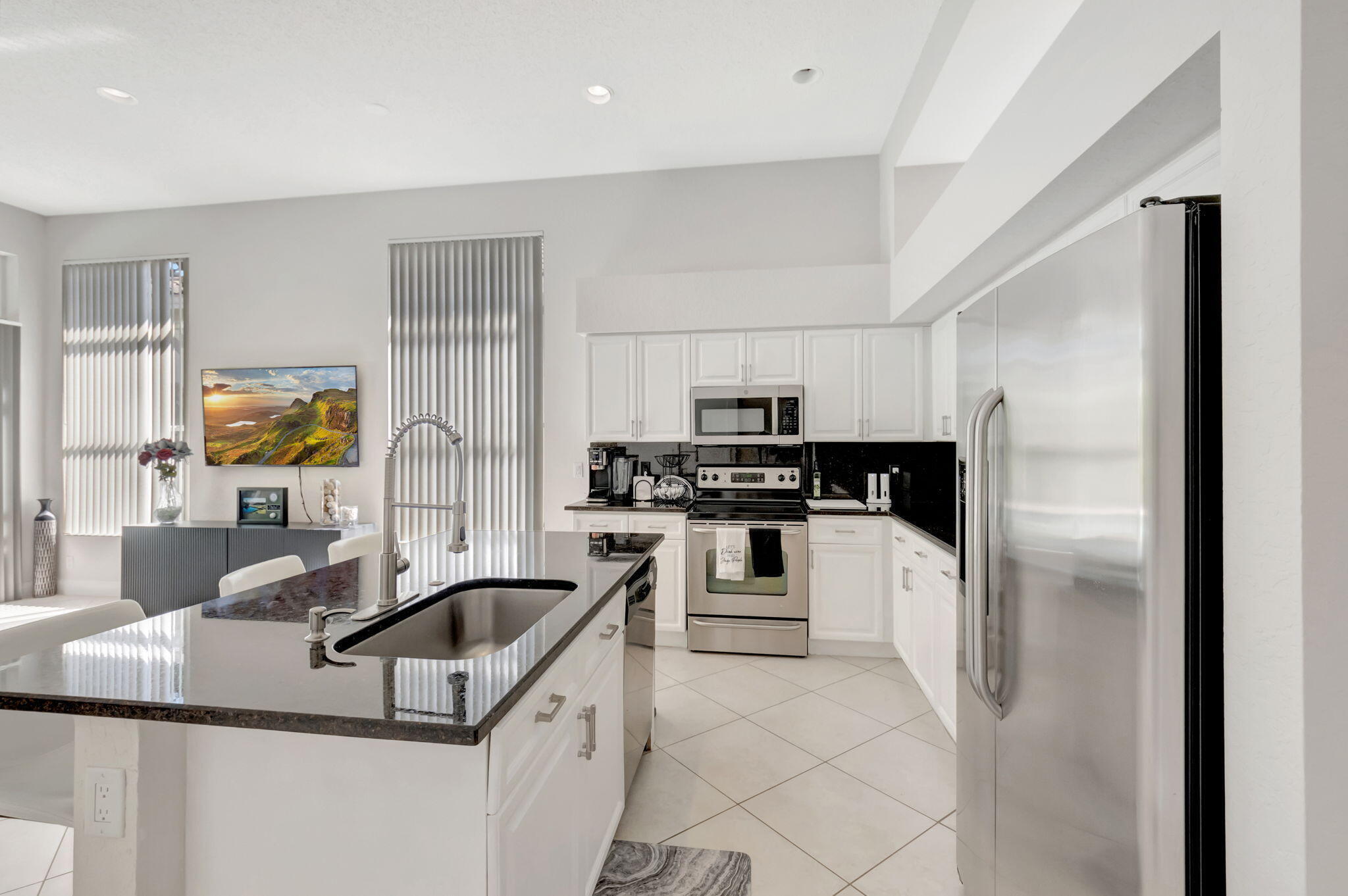 6666 Northwest 23rd Terrace Boca Raton, FL 33496 - Photo 10 of 43 20250304072259842904000000-o