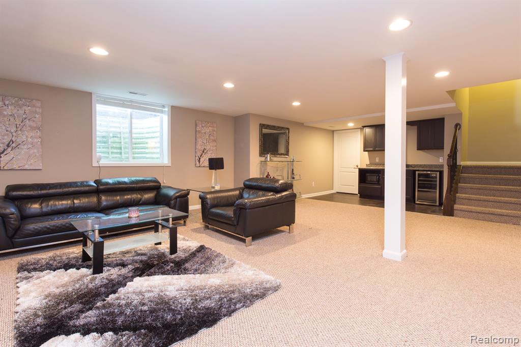 27380 Victoria Road Novi, MI 48374 - Photo 36 of 42