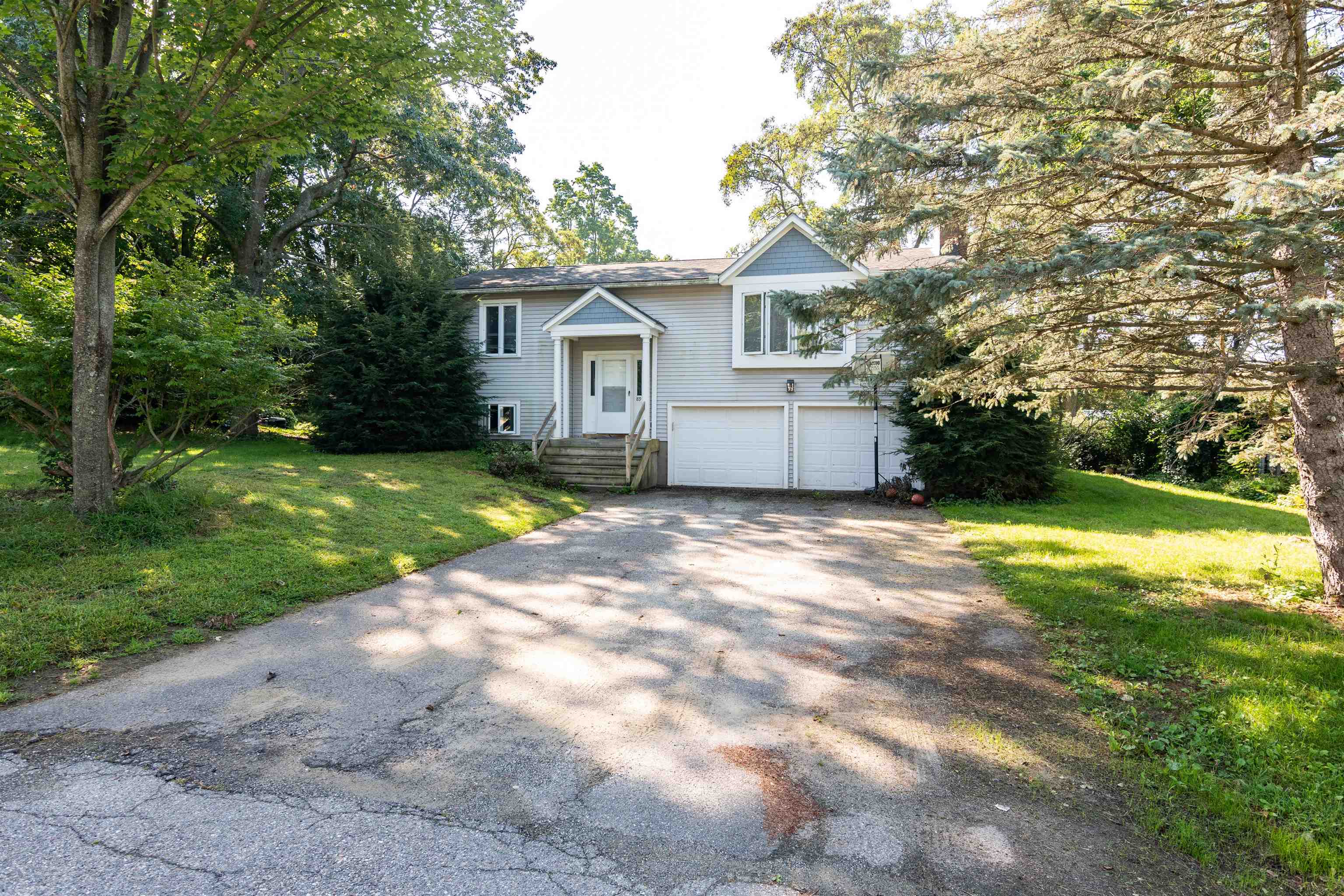 89 Hickory Hill Road Williston, VT 05495 - Photo 1 of 16 Gallery Image 1