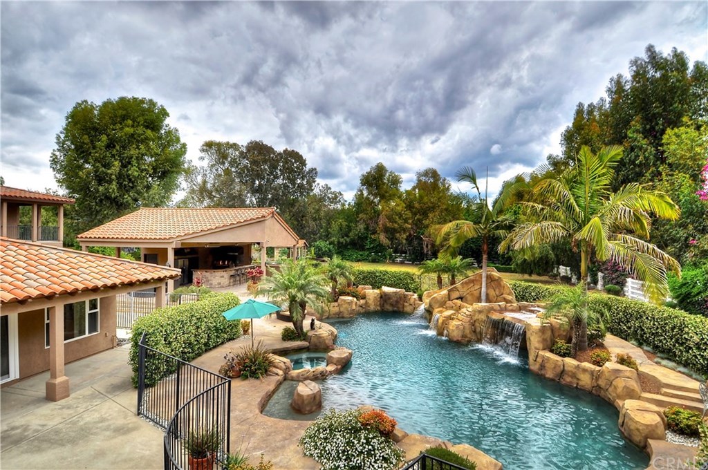 10922 Orange Park Boulevard Orange, CA 92869 - Photo 4 of 43