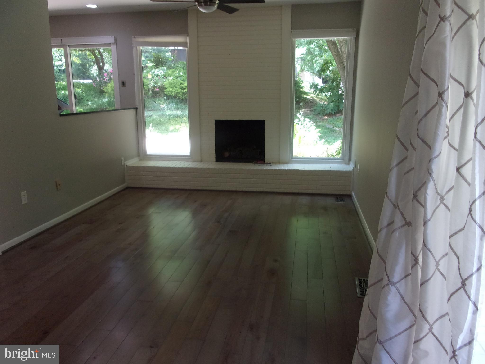 12114 Quorn Lane Reston, VA 20191 - Photo 8 of 35
