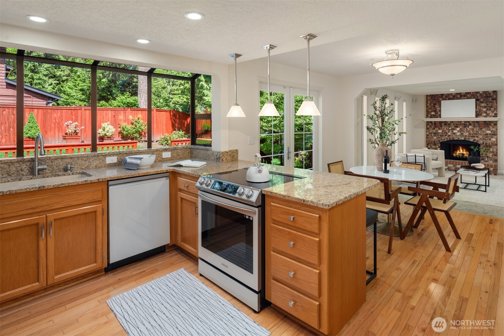 118 171st Place Southeast Bothell, WA 98012 - Photo 11 of 34