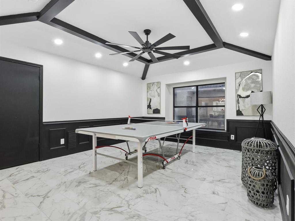 1202 High Ridge Drive Duncanville, TX 75137 - Photo 7 of 28 a living room with furniture a window and a chandelier