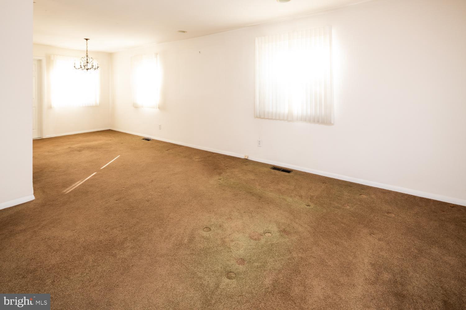 313 Lawrence Road Broomall, PA 19008 - Photo 2 of 22