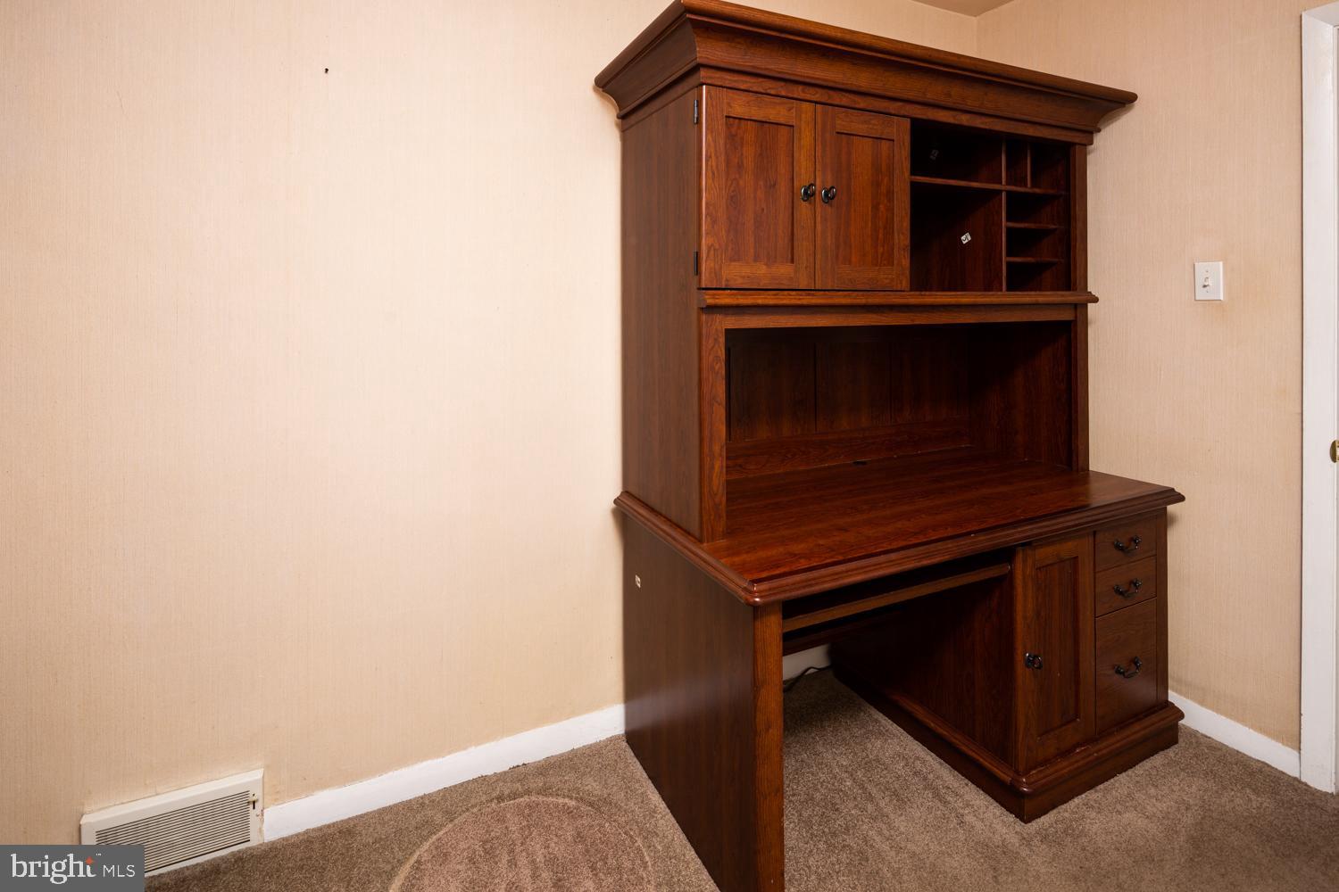 313 Lawrence Road Broomall, PA 19008 - Photo 8 of 22