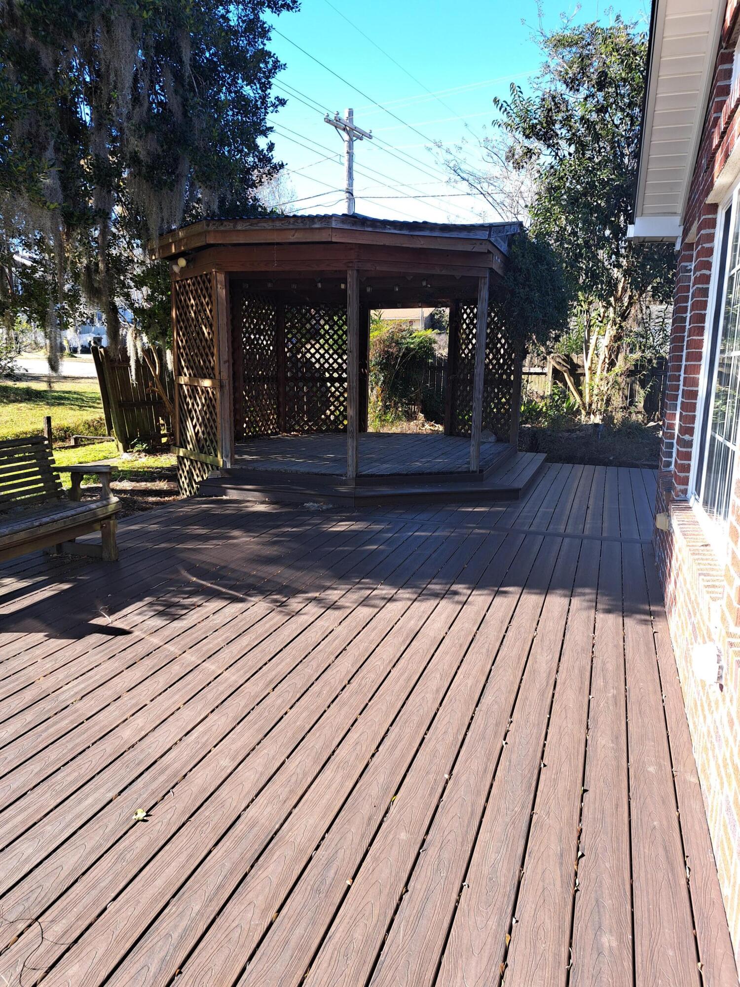 1027 East Recess Road Hanahan, SC 29410 - Photo 20 of 22 20251215_133641